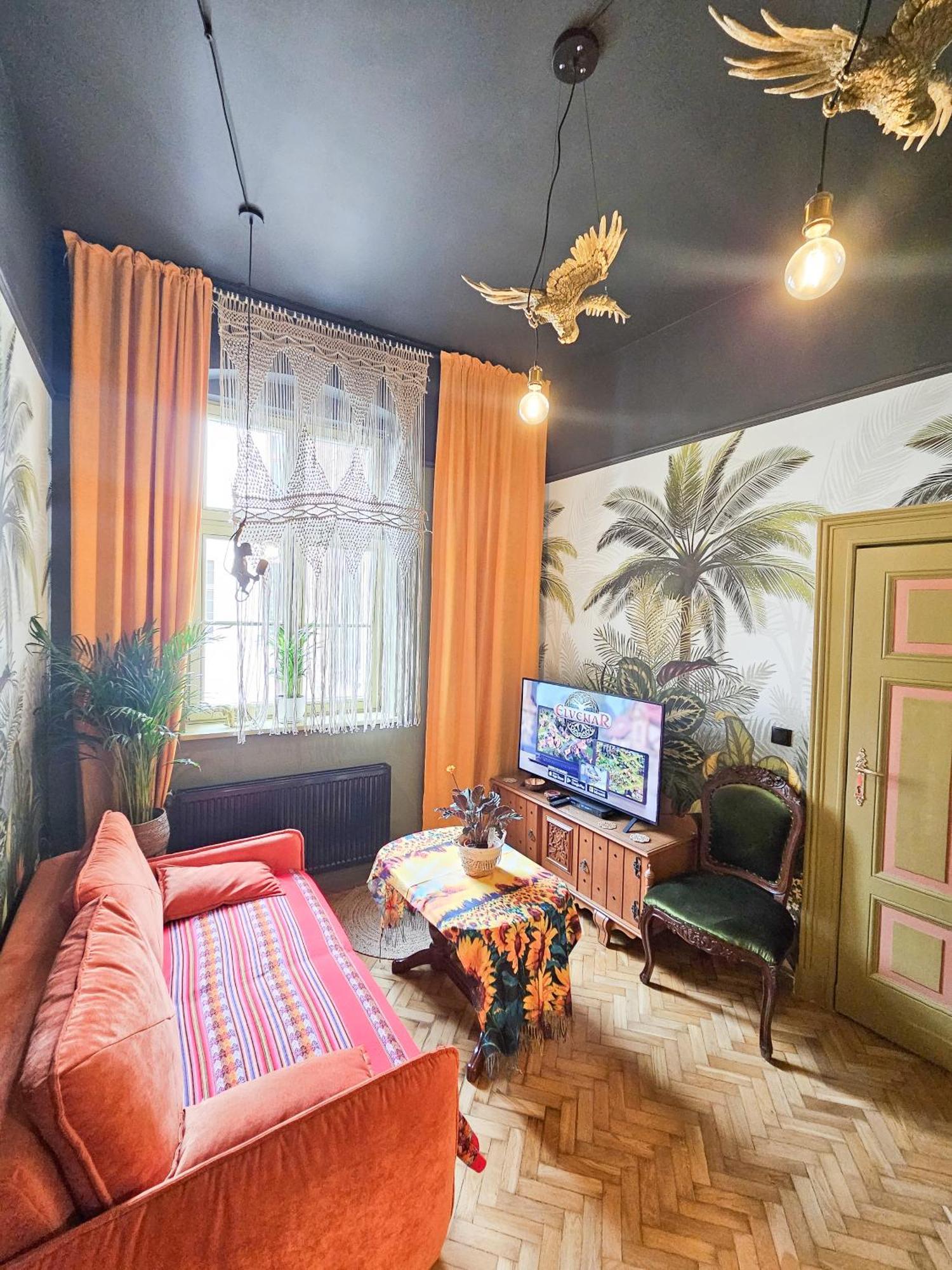 Butik Old Town - Parking Apartment